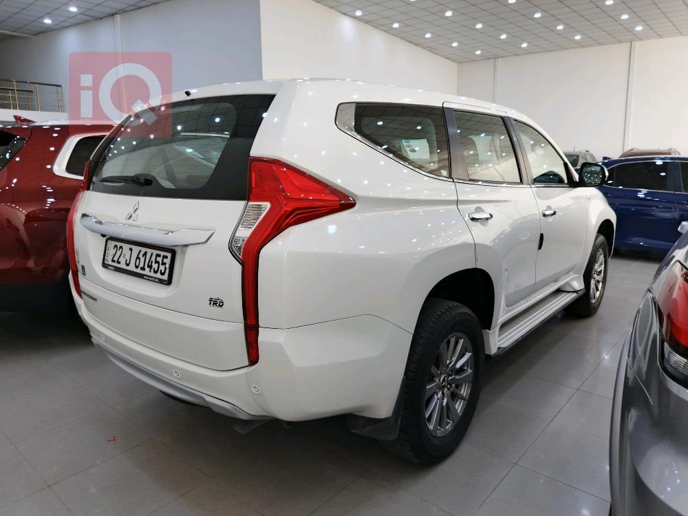 Mitsubishi Montero Sport